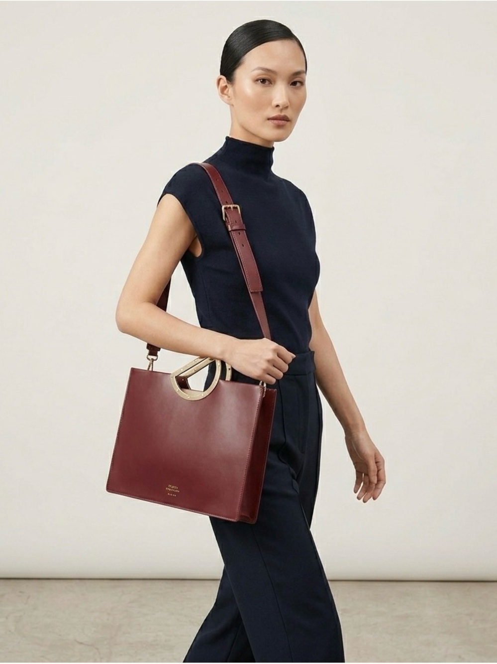 KITAYAMA x H.A.N Triton Burgundy Architectural Leather Tote Bag - Picture 2 of 16